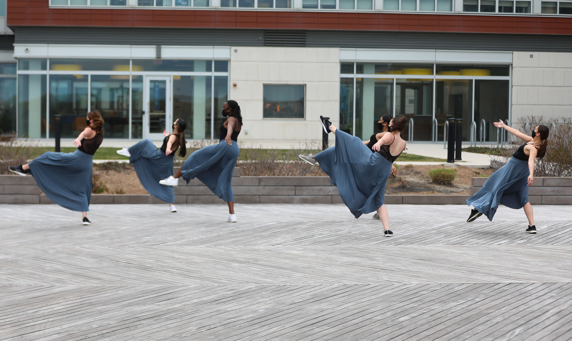041021_nws_stocktondance